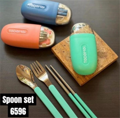 SPOON SET